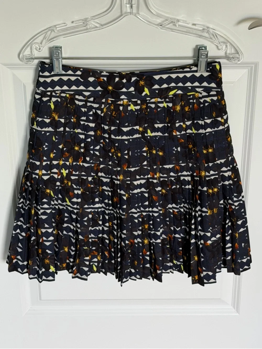 NEW J. Crew Pleated Lattice Hidden Floral A-line Mini Skirt Size 00 - 54856